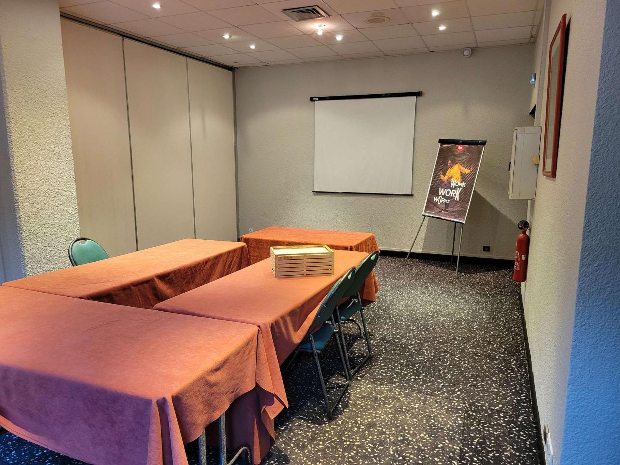 Ibis Châteauroux エクステリア 写真