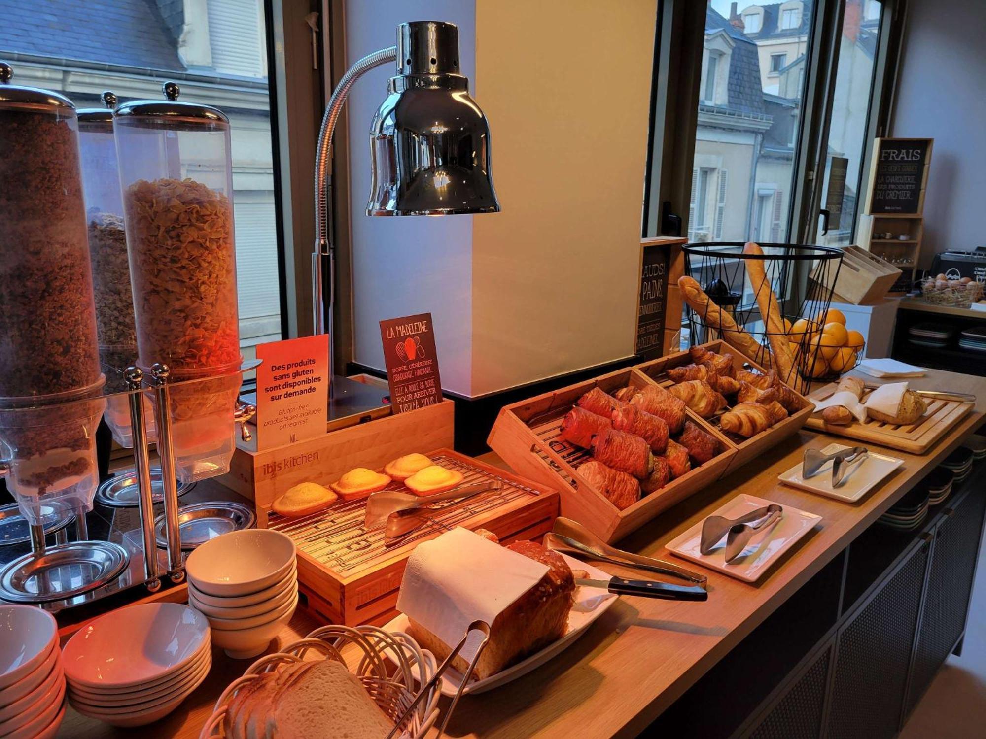 Ibis Châteauroux エクステリア 写真