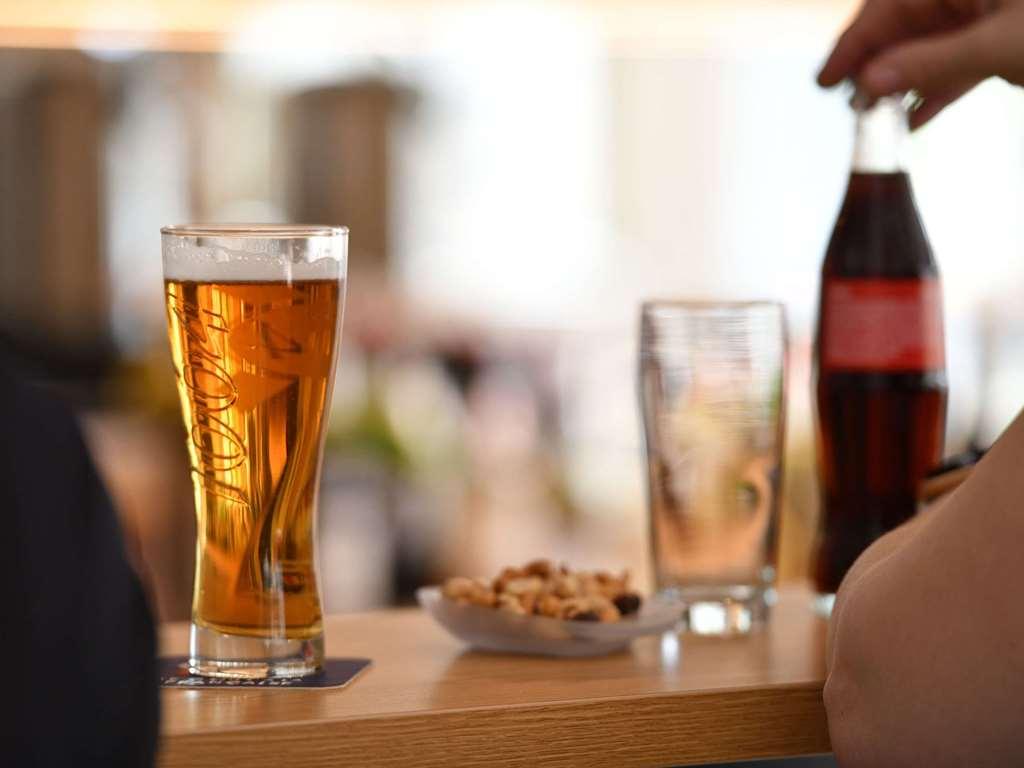 Ibis Châteauroux レストラン 写真